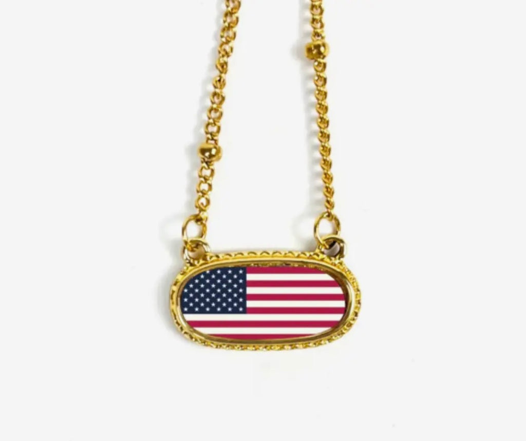 Flag Necklace Gold